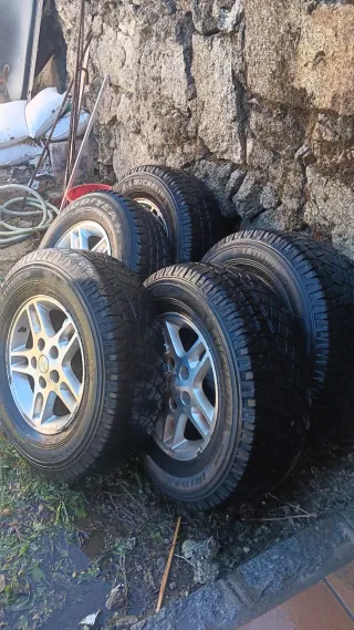 Juego 4 Llantas Jeep