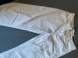 Vaqueros Armani blancos