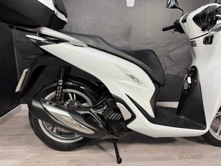Honda SHi 125 ABS Blanca