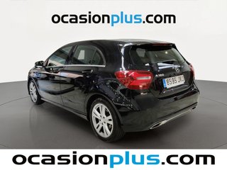 Mercedes-Benz Clase A 180 Urban 90 kW (122 CV)