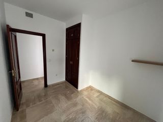 Se vende estupendo piso zona la Banda
