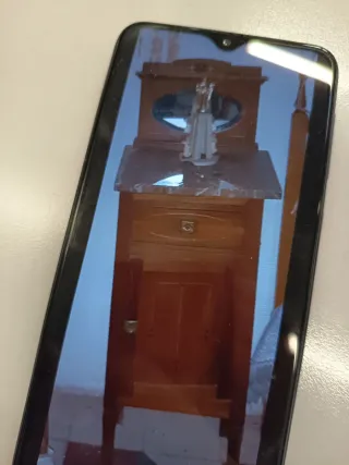 Mesita de noche antigua haya