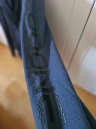 Sudadera con auriculares