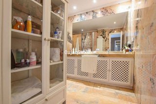 Piso en venta en Nueva Andalucía centro en Marbella