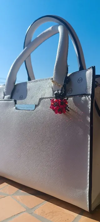 Portachiavi borsa coccinella rossa e nera