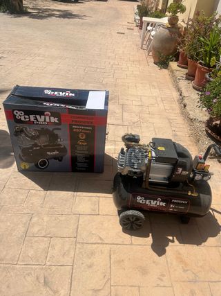 Compresor de aire Cevik PRO50VX 3HP
