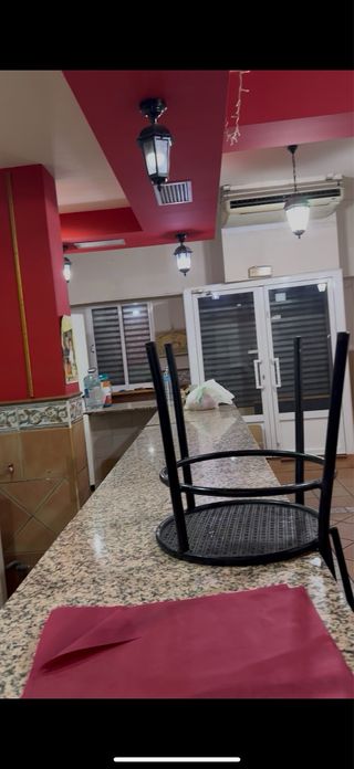 Barra de bar en perfecto estado