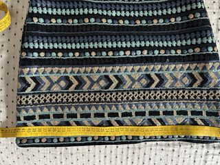 Falda de lentejuelas con estampado étnico