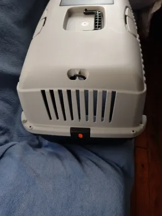 Transportín para mascotas como nuevo.