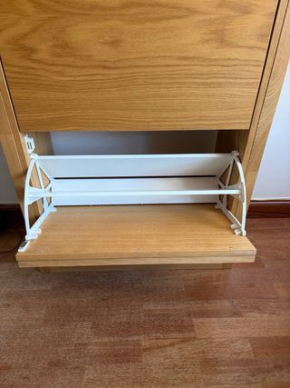 Zapatero de madera
