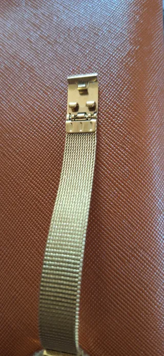 Orologio da donna Urban oro nero.