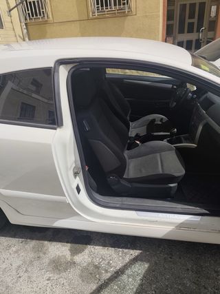 Opel Astra 2009