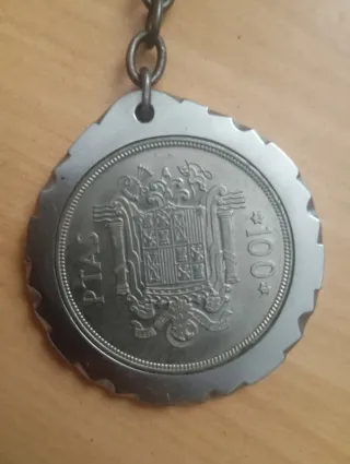 Llavero Moneda 100 Pesetas Carlos I Rey de España