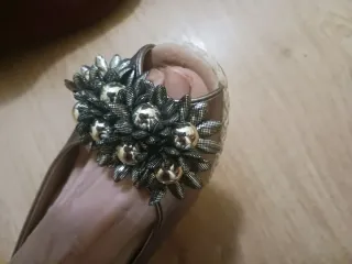 Sandalias piel doradas y plateadas