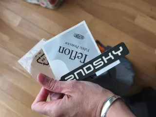 Falda larga gris con gatera