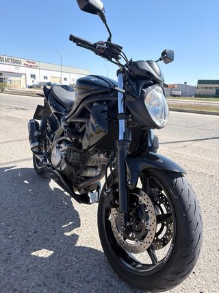 Suzuki Gladius 650