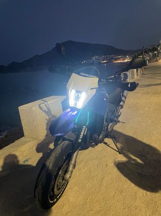 Yamaha XT 660 Azul y Blanca