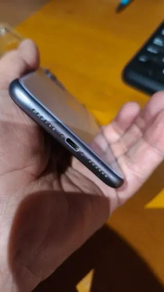 iPhone 11