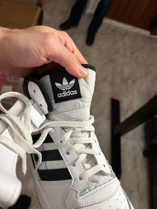Adidas Botas Forum MID Blancas y Negras