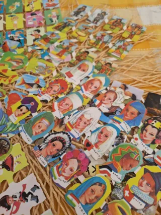 Lote cromos troquelados