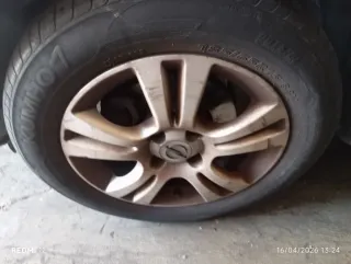 Juego 4 Llantas R15 4 Tornillos