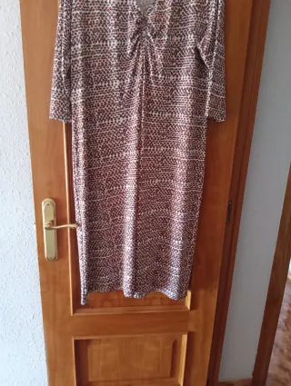 Vestido estampado marrón y beige talla XXXL