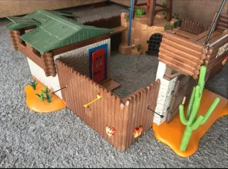 Fuerte Playmobil Fort Brave