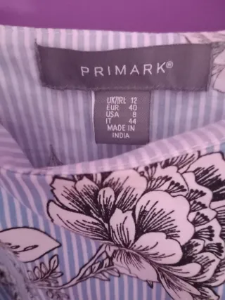 Blusa de tirantes con estampado floral
