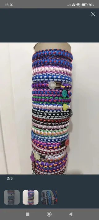 Pulseras artesanales con abalorios