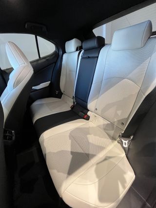 LEXUS UX 250H F-Sport Cuero 4WD - 2022