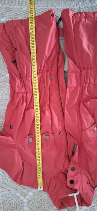 Chaqueta Zara entretiempo roja