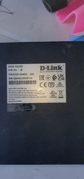 D-LINK  DGS-1024D como nuevo