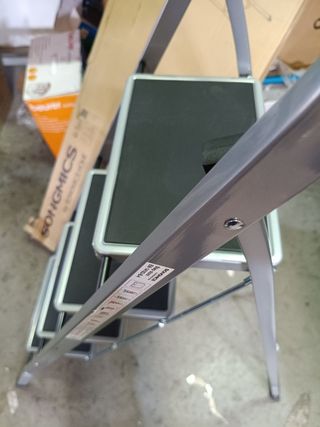 SONGMICS Escalera de Tijera con 4 Peldaños, Metál