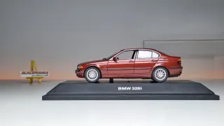 BMW 328i E46  1/43 Schuco