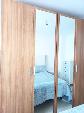 Armario ropero gran capacidad madera y cristal