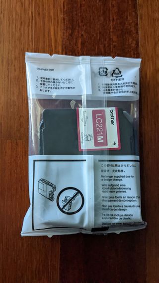 Cartucho Tinta Magenta Brother LC221M