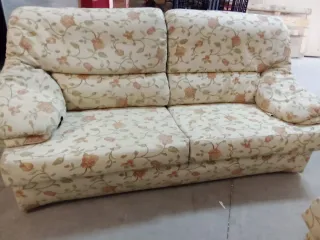 Sofá de 3 plazas con estampado floral