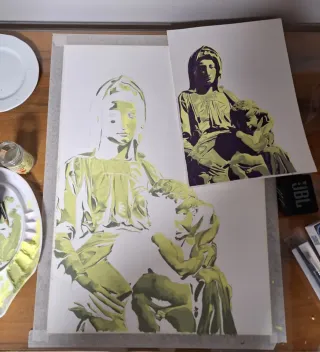 Pintura Virgen con Niño estilo clásico