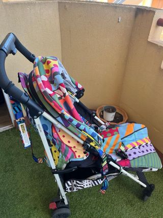 Silla de paseo MacLaren colorida