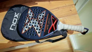 Pala Padel Nox AT10 18K Genius Agustín Tapia