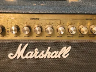 Marshall JCM600 Combo Amplificador Guitarra