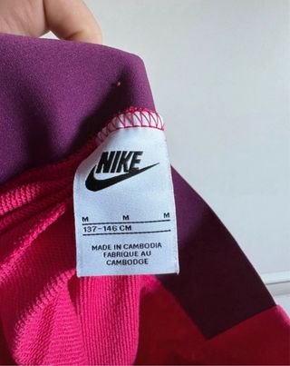 Pantalones cortos Nike rosas y morados