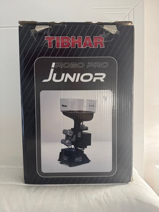 Robot de tenis de mesa con red