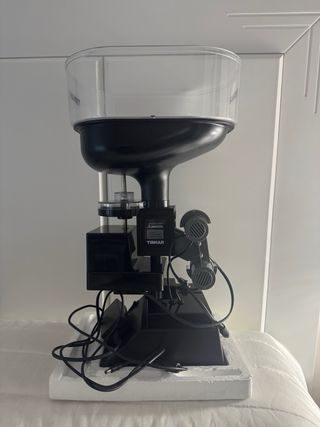 Robot de tenis de mesa con red