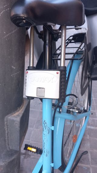 Silla portabebés bici trasera casi nueva