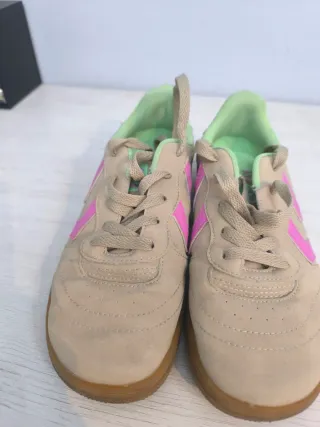 Zapatillas Hummel Mujer Beige y Rosa