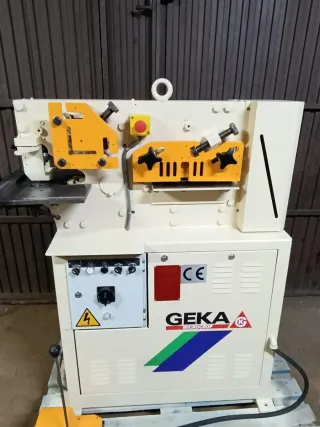 Punzonadora GEKA Microcropvendo punzonadora geka