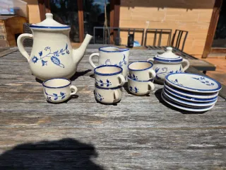 Tetera cerámica antigua azul y beige