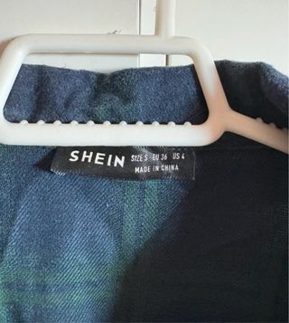 Mono SHEIN cuadros azul y verde