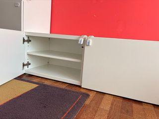 Mueble de salón blanco